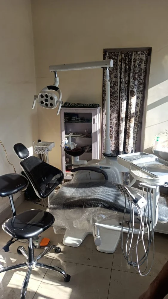 Suzy Emerald 2 Baseless Chair - Image 2